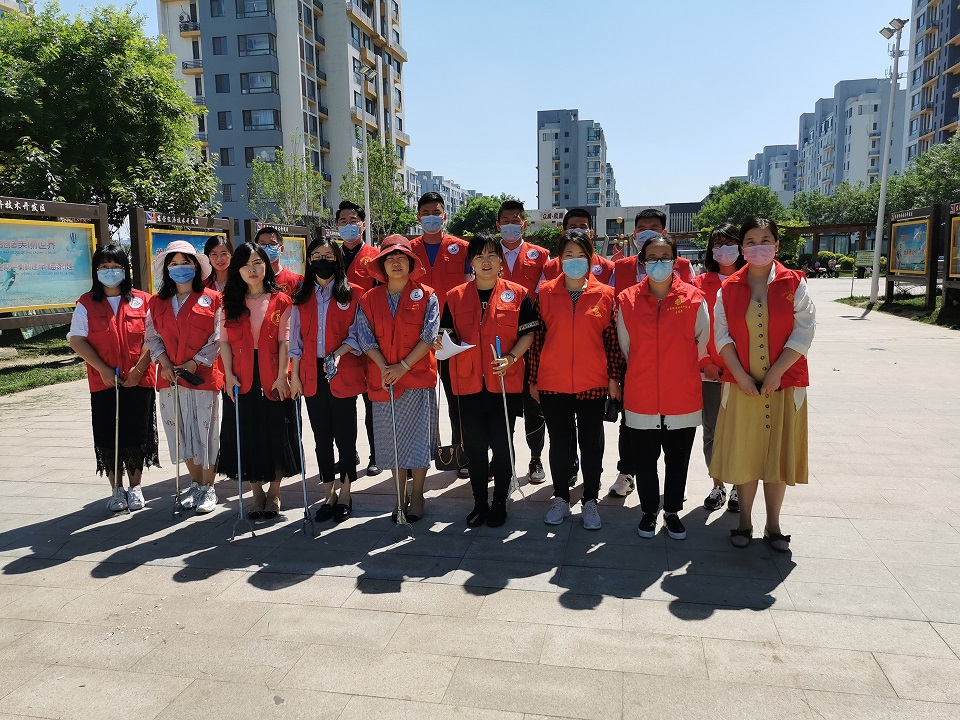 我校组织开展“垃圾分类，青年先行”志愿服务活动