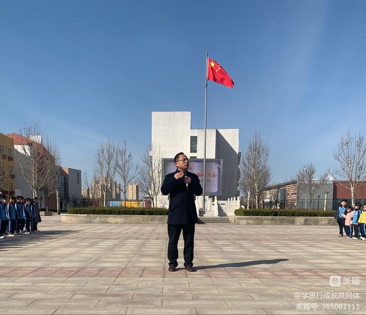 东凯实验学校小学部举行文明路队观摩活动