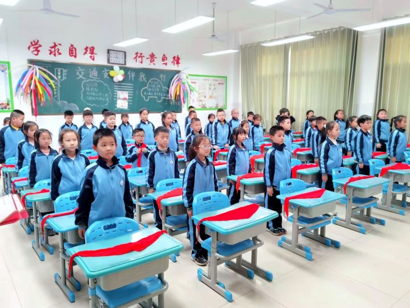 东凯实验学校开展劳动周主题教育系列活动