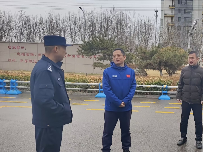 东六路派出所到东凯实验学校开展安全督导检查