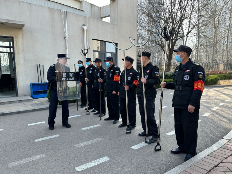 东凯实验学校开展反恐防暴演练活动