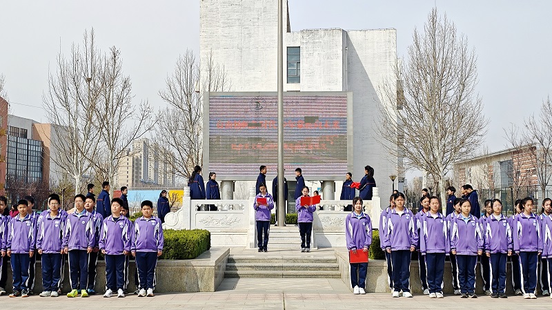 东营市东凯实验学校 社会主义核心价值观主题教育升旗仪式 (2024-2025学年第二学期第七周)