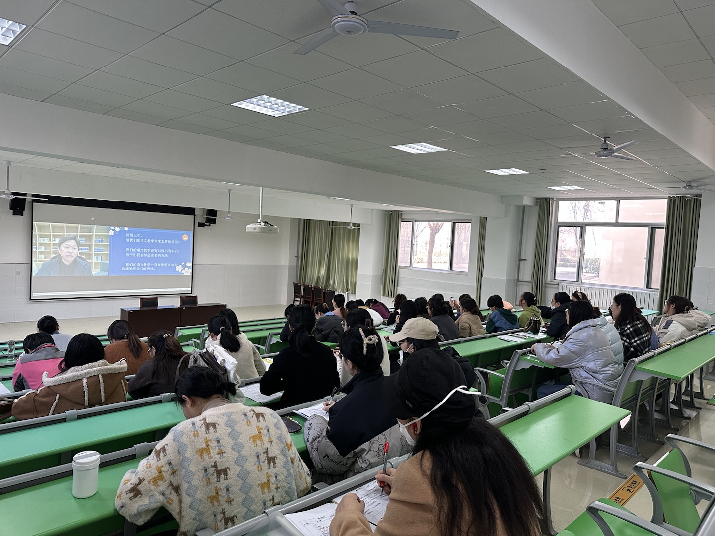 名家经典沁润心灵 徜徉书海提升素养