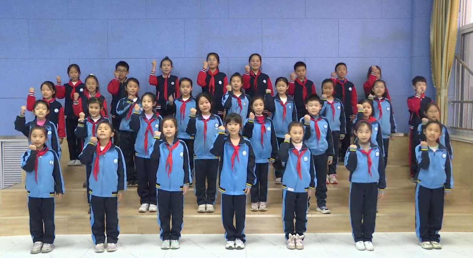 东凯实验学校开展《宪法伴我们成长》歌曲传唱活动