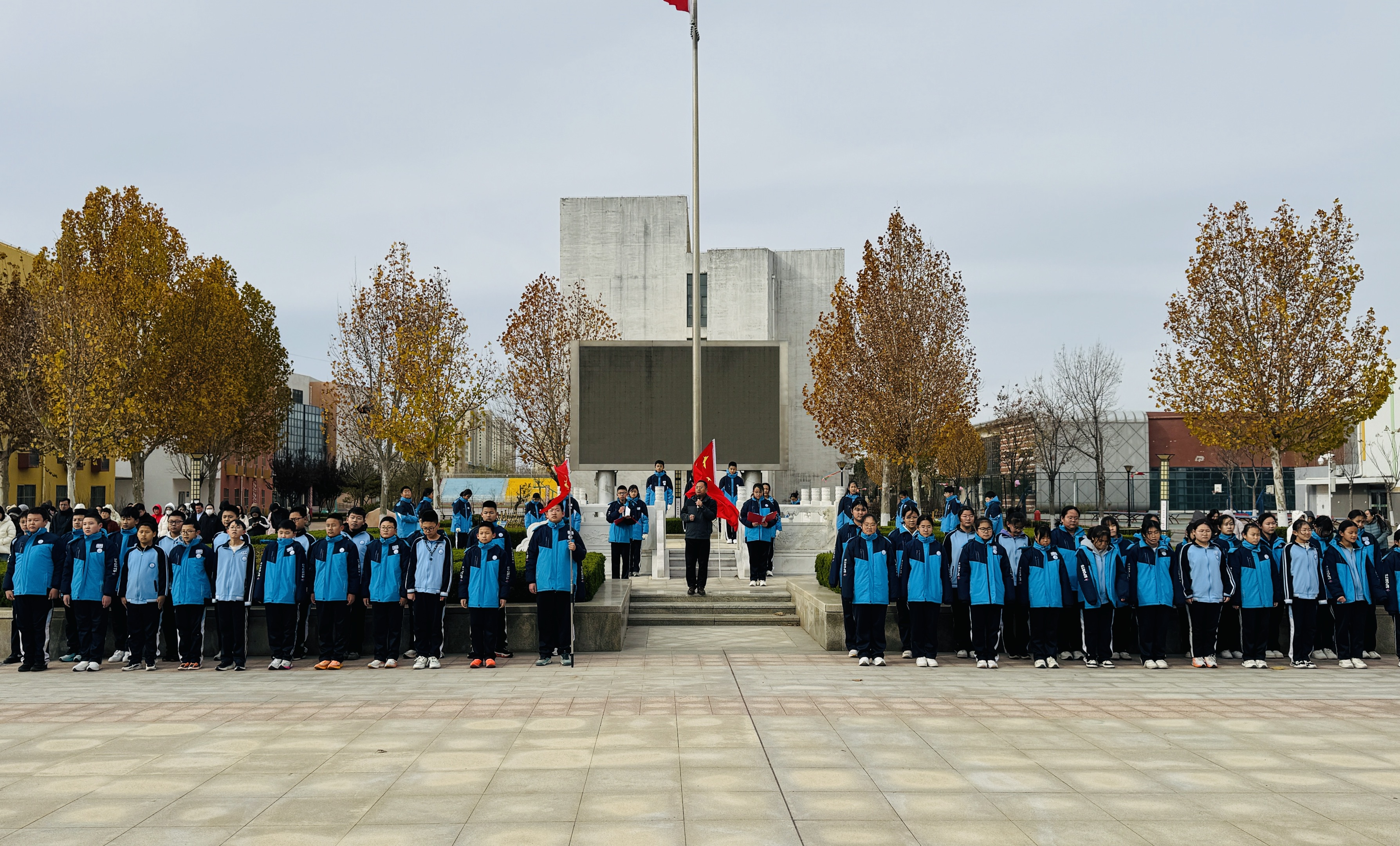 东营市东凯实验学校 社会主义核心价值观主题教育升旗仪式 (2025-2026学年第一学期第十二周)
