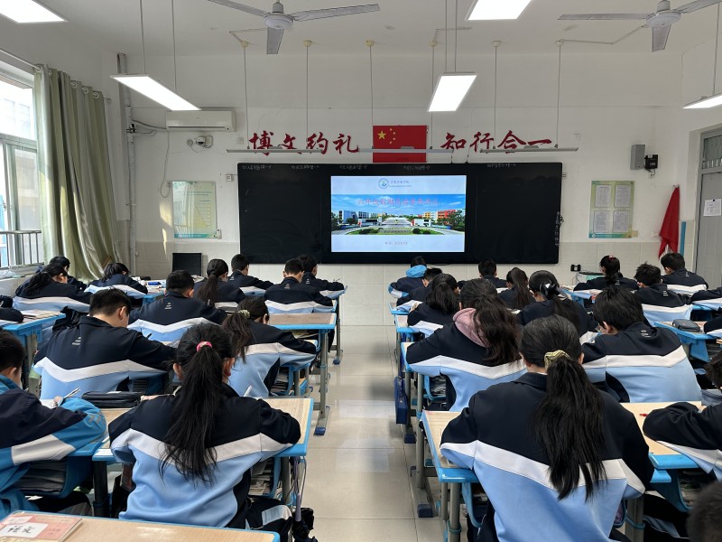 东凯实验学校初中部举办“书香润寒假 阅读伴成长”阅读素养大赛